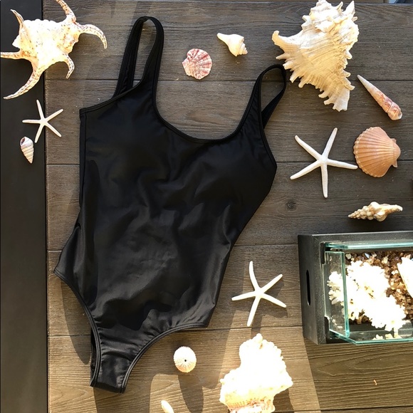 🌴🌼RIP CURL- BLACK ONE PIECE🌼🌴 - Picture 2 of 9